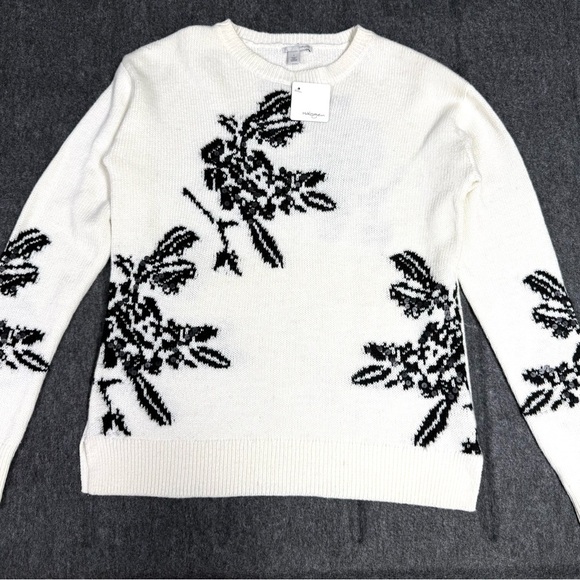 Halogen Black and White Crew Neck Sweater with Bold Floral Design - Picture 2 of 4